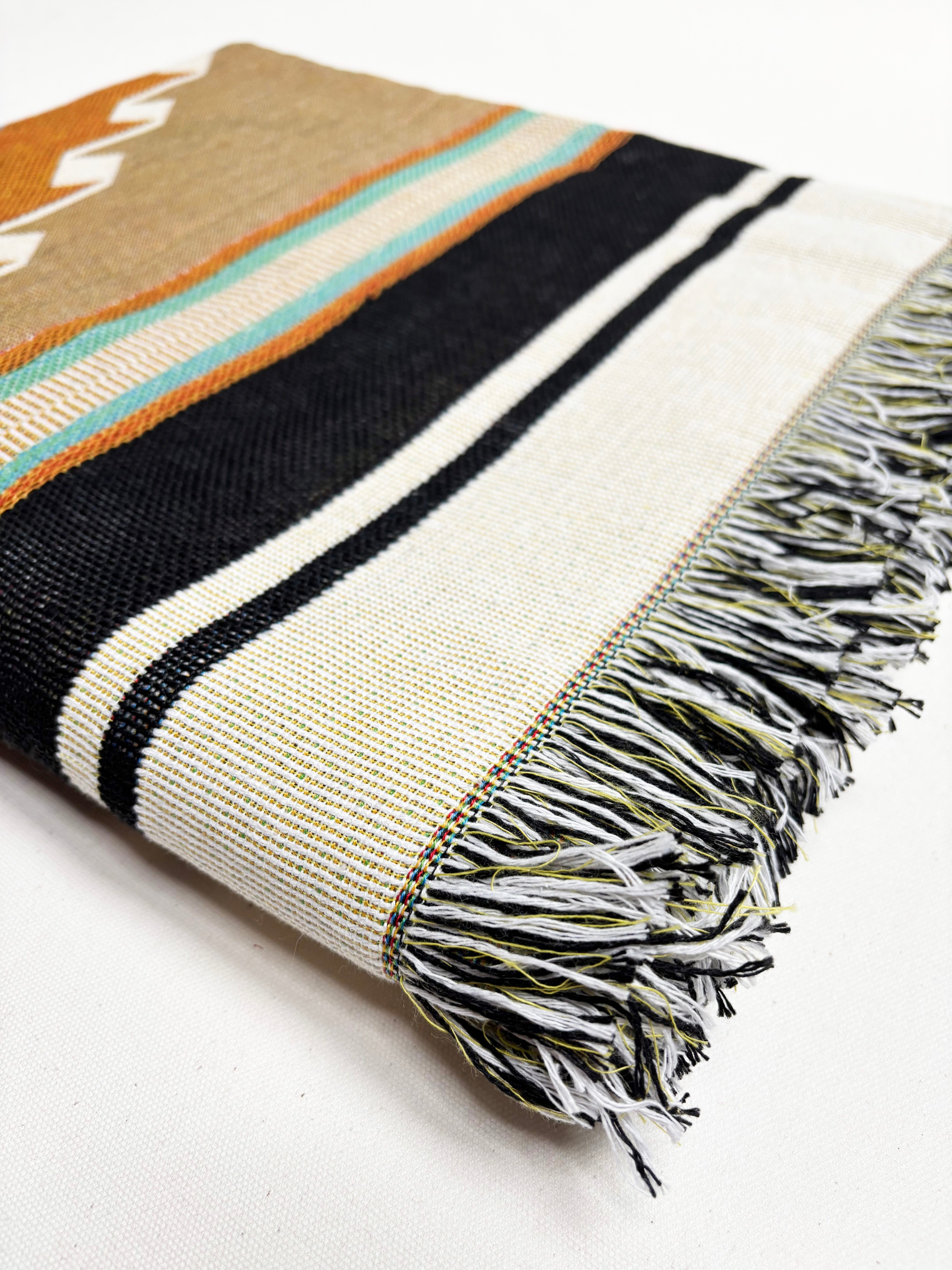 Canyon Woven Gathering Blanket - Inkkas