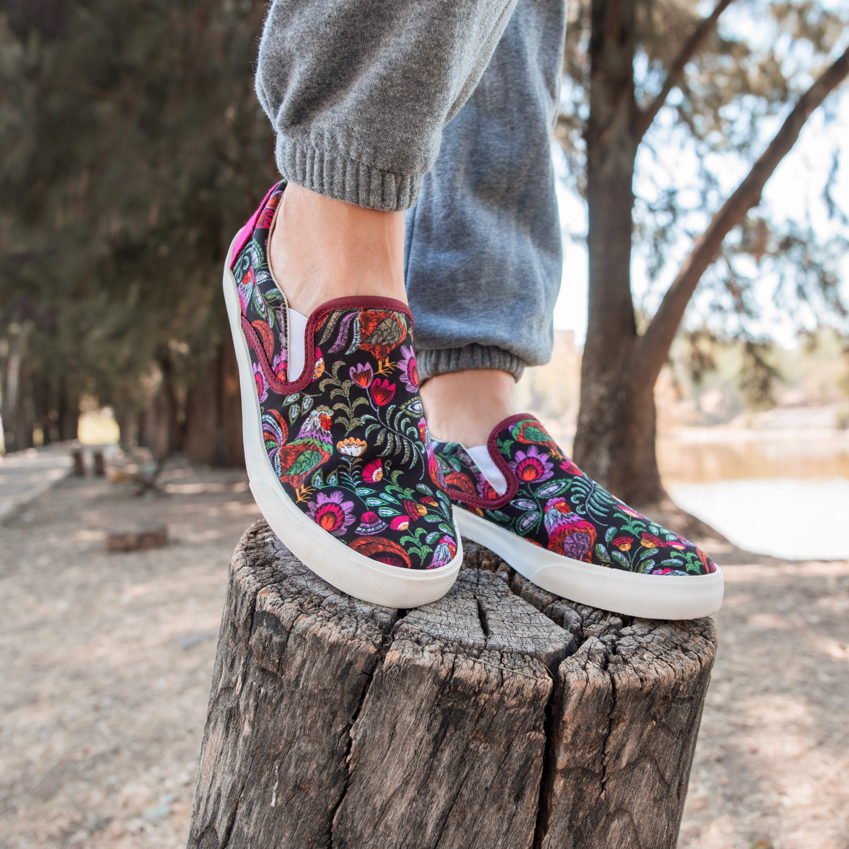 Rooster Slip On - Inkkas