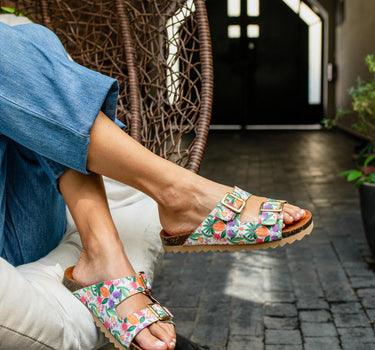 Abacaxi Buckle Sandal