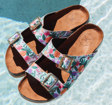Abacaxi Buckle Sandal