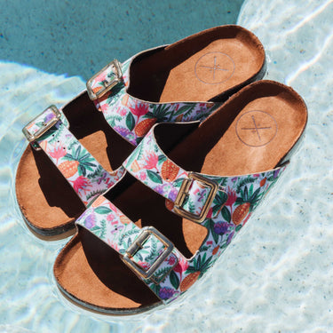 Abacaxi Buckle Sandal