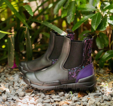 Mariposa Chelsea Boot