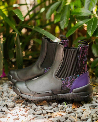 Mariposa Chelsea Boot