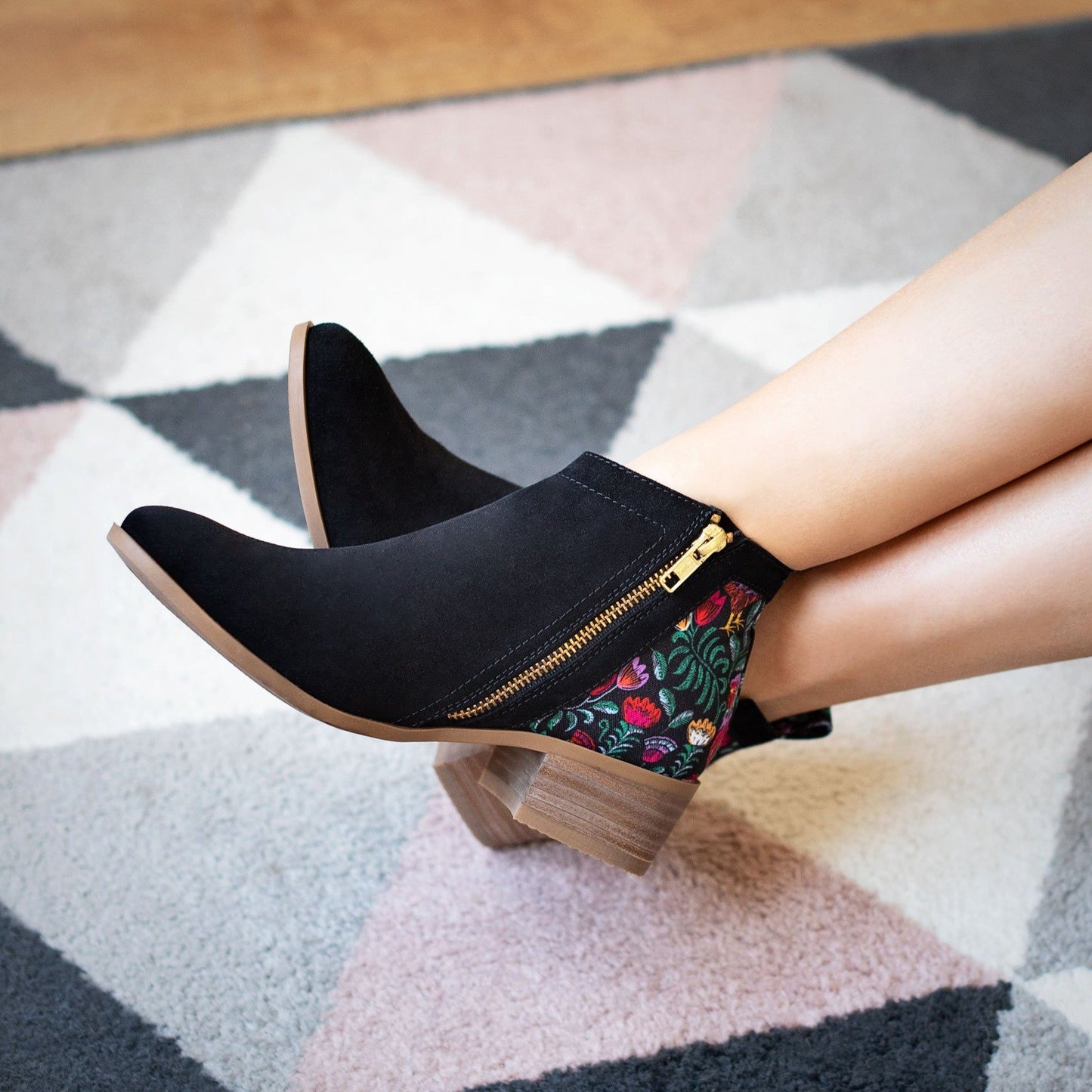 Rooster Bootie