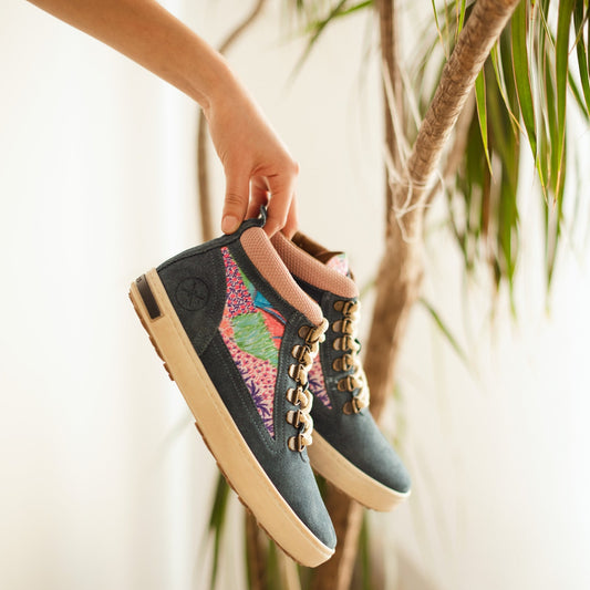 Lea Camping Boot
